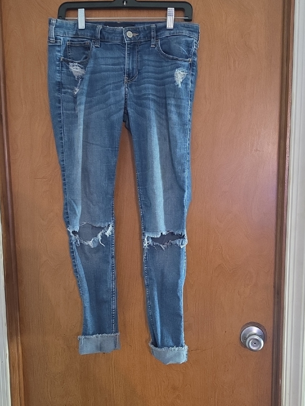 Hollister Distressed Skinny Jeans - Blue Wash